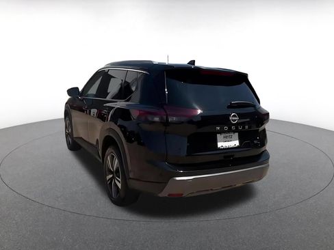 Used 2026 Nissan Rogue SL FWD image 11