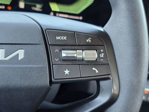 Certified 2025 Kia K4 LXS image 26