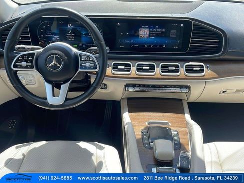 Used 2021 Mercedes-Benz GLS 450 4MATIC image 25