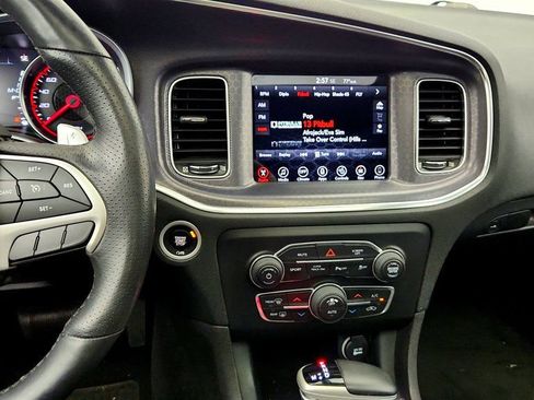 Used 2017 Dodge Charger R/T Scat Pack w/ Beats Audio Group RWD image 18