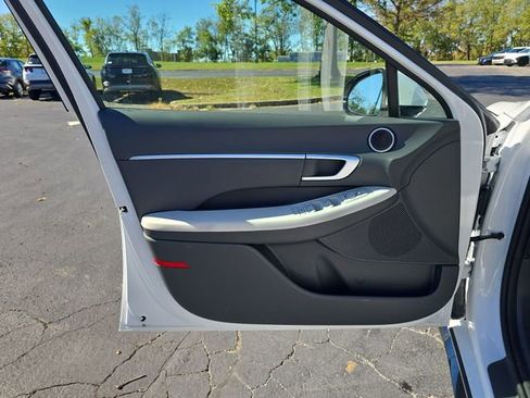 New 2026 Hyundai Sonata SEL FWD image 13