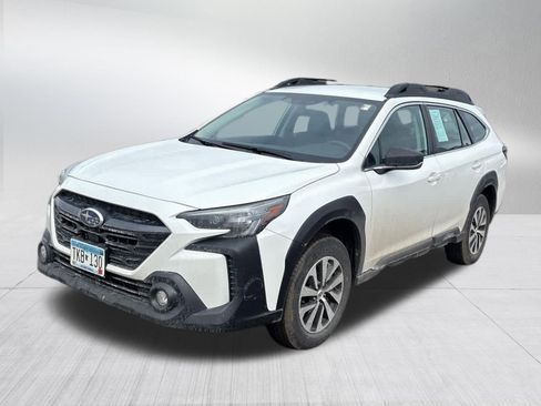 Certified 2025 Subaru Outback image 2