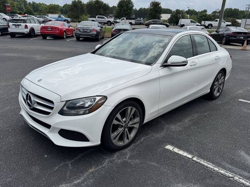 Used 2018 Mercedes-Benz C 300 Sedan image 3