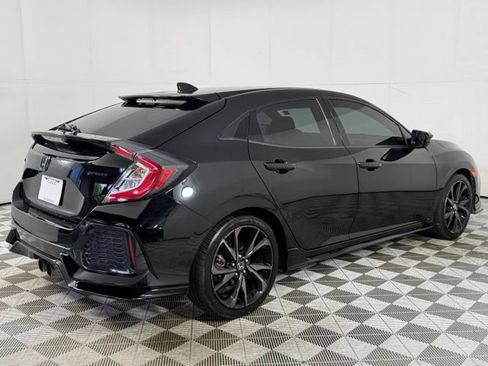 Used 2018 Honda Civic Sport image 8