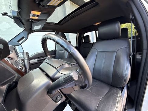 Used 2015 Ford F250 Lariat w/ Lariat Ultimate Package AWD/4WD image 23