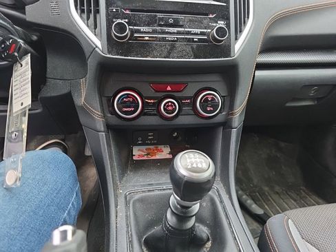 Used 2021 Subaru Crosstrek 2.0i Premium image 22