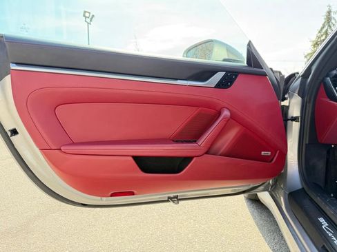 Used 2020 Porsche 911 Carrera S image 9