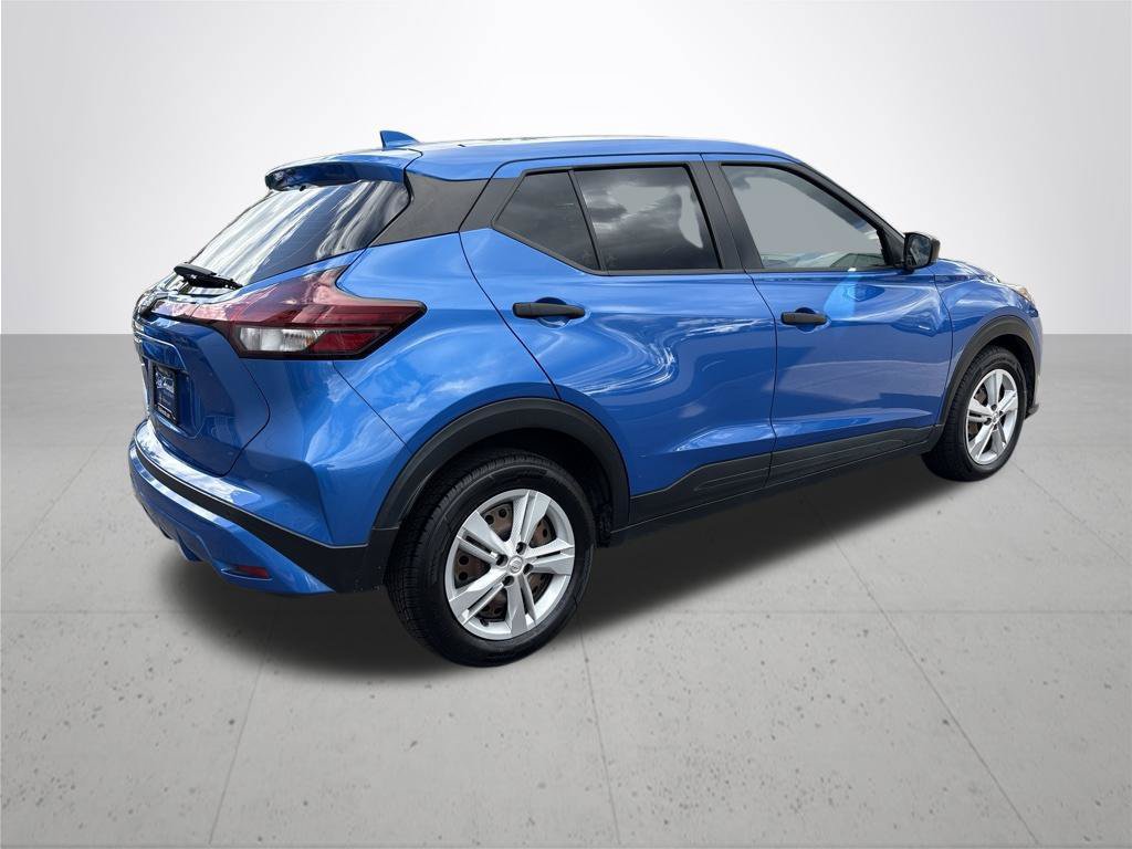 Used 2022 Nissan Kicks S FWD image 6