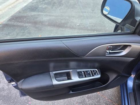 Used 2011 Subaru Impreza 2.5i Premium w/ PWR Moonroof Value Pkg image 11