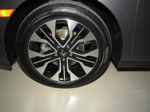 Certified 2025 Honda Odyssey Elite image 24