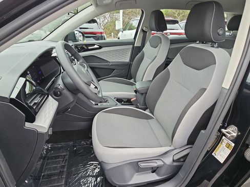 Used 2022 Volkswagen Taos S image 13