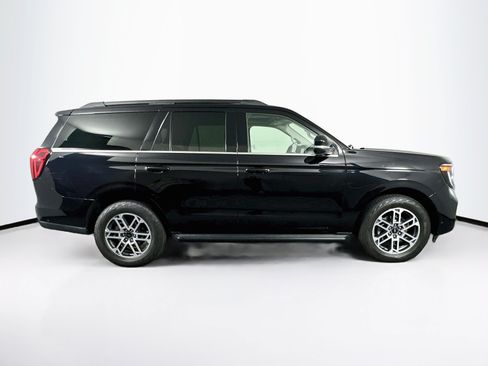 Used 2025 Ford Expedition Active AWD/4WD image 10
