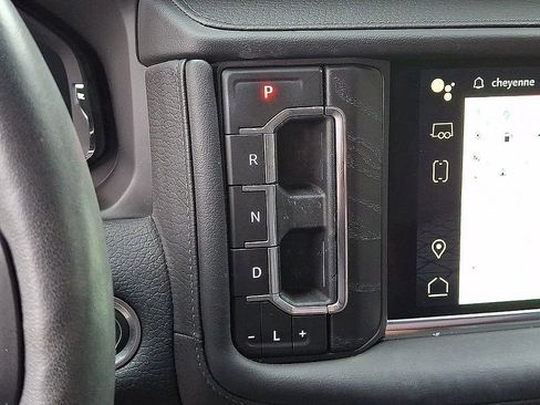 Used 2024 GMC Yukon Denali w/ Advanced Technology Package AWD/4WD image 17