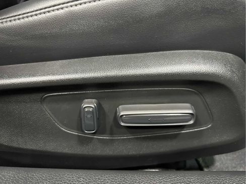 Used 2022 Honda Civic Touring image 31