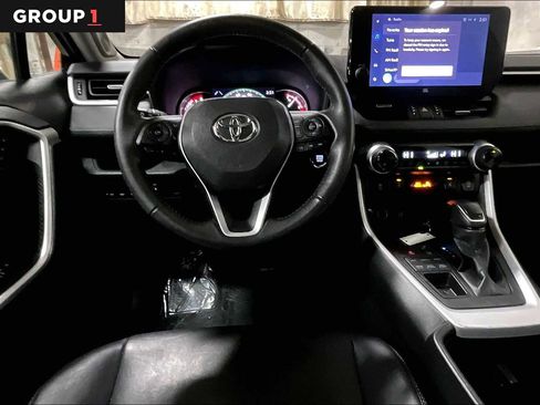 Certified 2023 Toyota RAV4 XLE Premium image 6