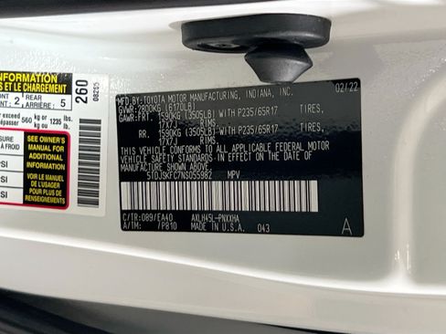 Used 2022 Toyota Sienna XLE w/ XLE Plus Package AWD/4WD image 34