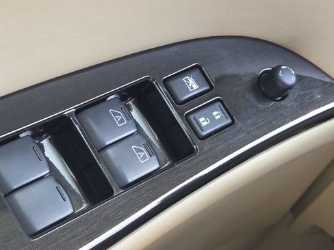 Used 2017 INFINITI QX50 AWD w/ Premium Package image 25