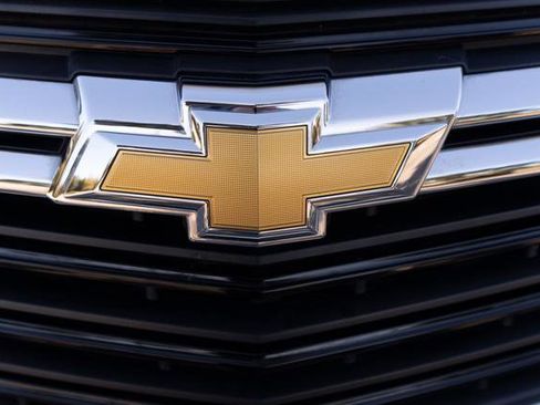 Used 2023 Chevrolet Equinox LT w/ LPO, Floor Liner Package image 40