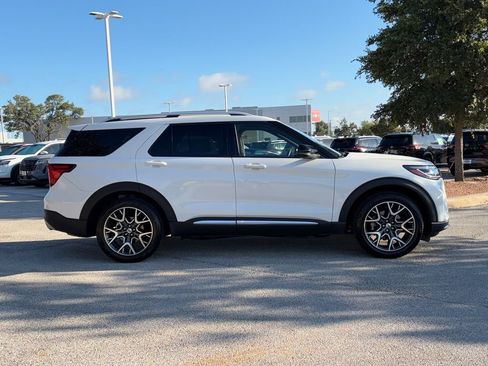 Used 2025 Ford Explorer Platinum w/ Ultimate Package RWD image 4