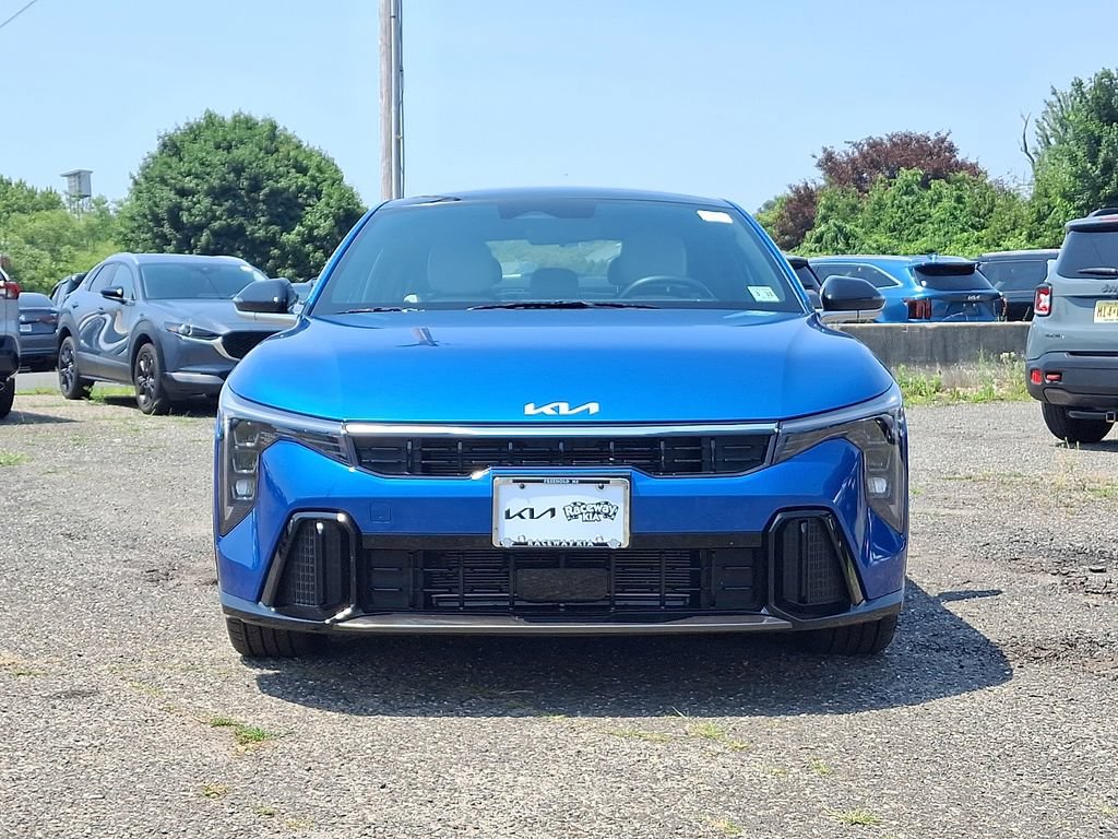 Certified 2025 Kia K4 GT-Line w/ GT-Line Premium Package FWD image 2
