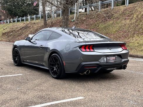 Used 2024 Ford Mustang Coupe image 23