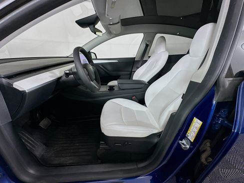 Used 2023 Tesla Model Y 2WD image 13