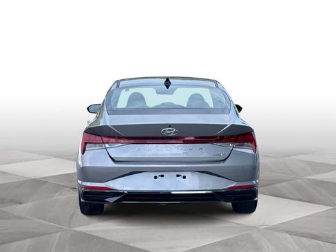Used 2023 Hyundai Elantra Limited FWD image 7