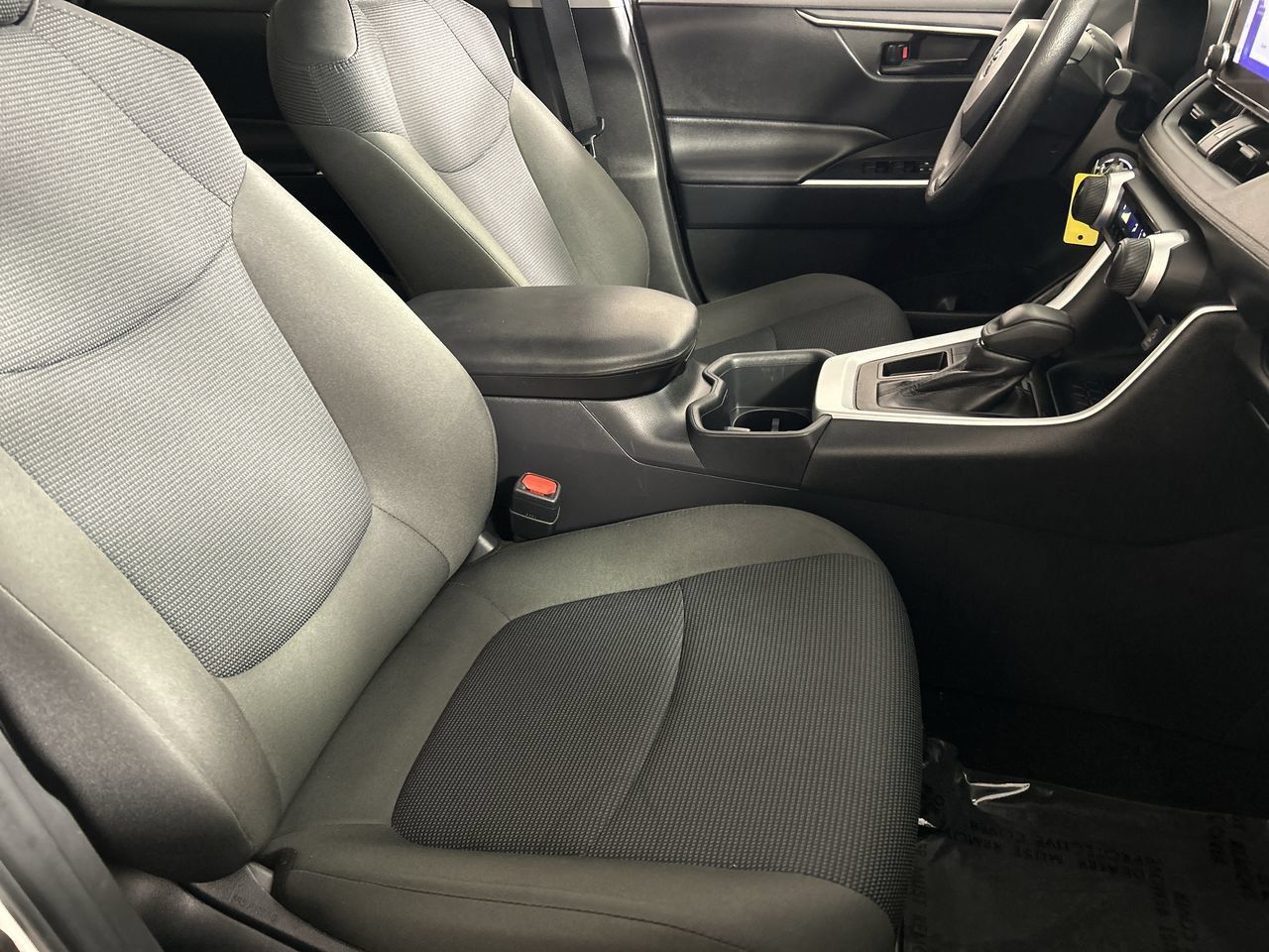 Used 2025 Toyota RAV4 LE FWD image 26