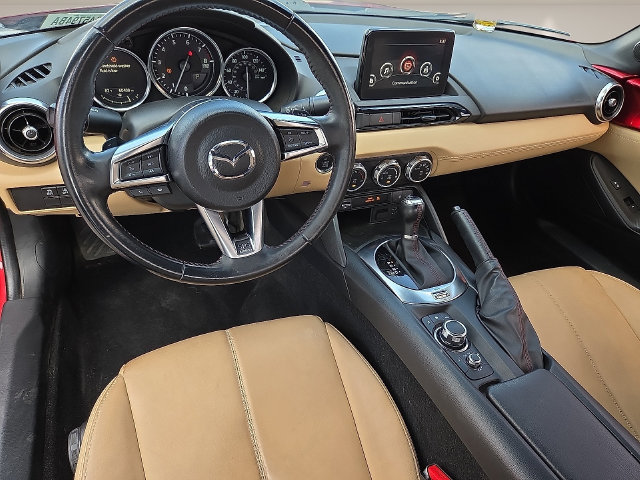 Used 2019 MAZDA MX-5 Miata RF Grand Touring RWD image 16