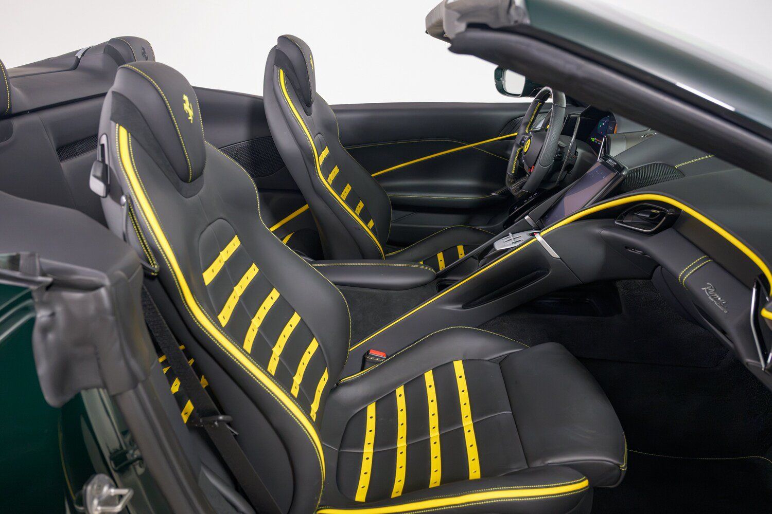 Used 2025 Ferrari Roma Spider RWD image 34