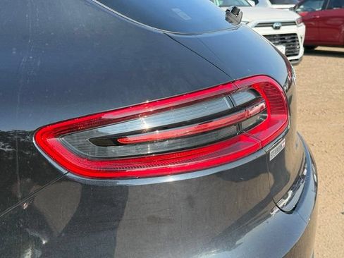 Used 2018 Porsche Macan AWD/4WD image 12