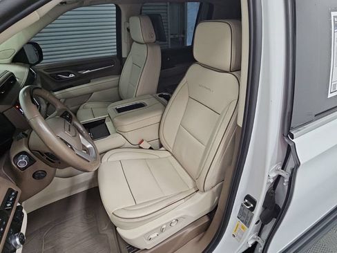 Certified 2023 GMC Yukon XL Denali w/ Denali Reserve Package RWD image 30