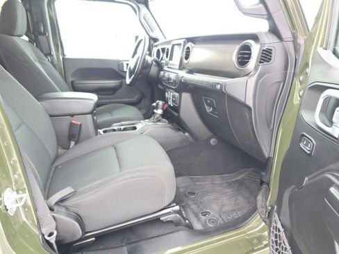 Used 2020 Jeep Wrangler Unlimited Sport S image 34