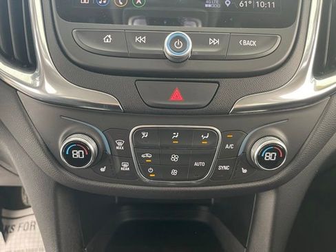 Used 2020 Chevrolet Equinox LT image 42