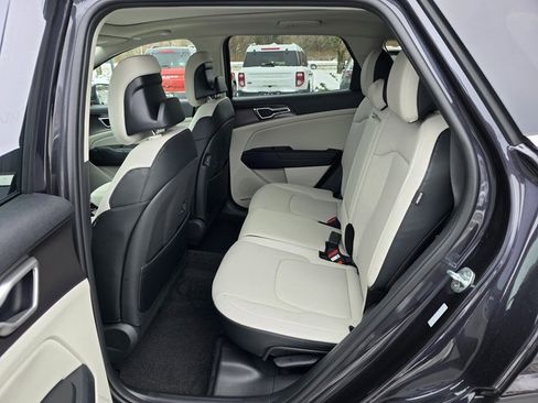 New 2026 Kia Sportage EX image 17