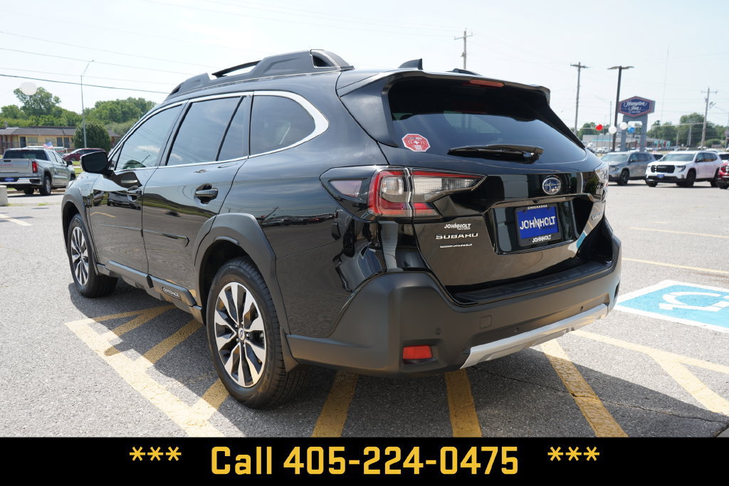 Used 2025 Subaru Outback Limited AWD/4WD image 11