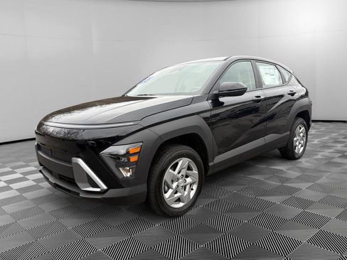 New 2026 Hyundai Kona SE image 3