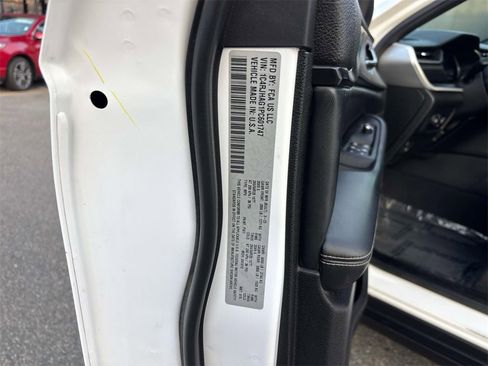 Used 2023 Jeep Grand Cherokee Altitude image 33