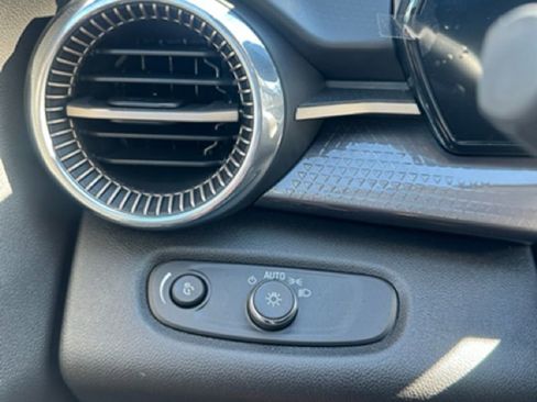 New 2025 Chevrolet Trax ACTIV image 12