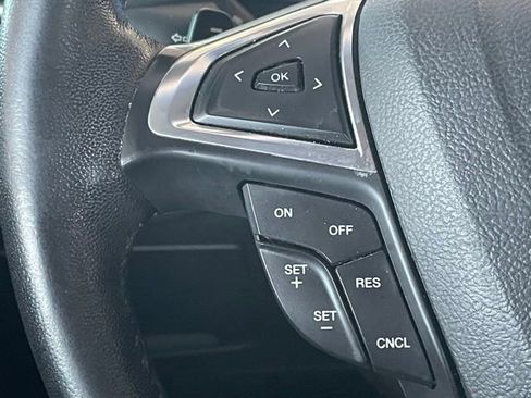 Used 2018 Ford Edge Titanium w/ Equipment Group 301A image 9