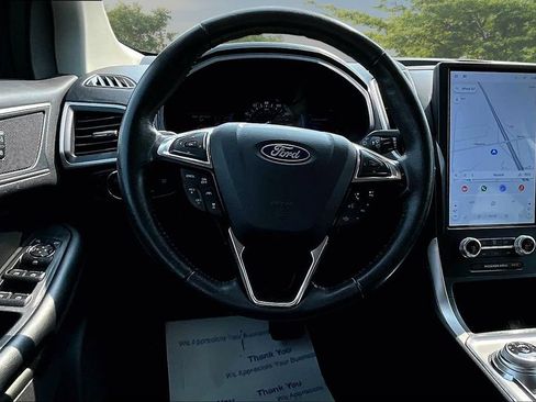 Used 2022 Ford Edge SEL AWD/4WD image 5