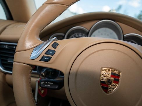 Used 2015 Porsche Panamera S RWD image 47