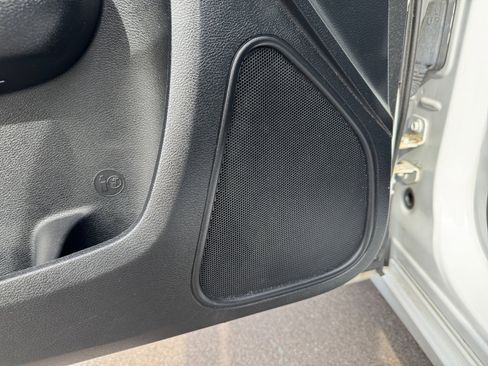 Used 2016 Dodge Charger SXT image 27