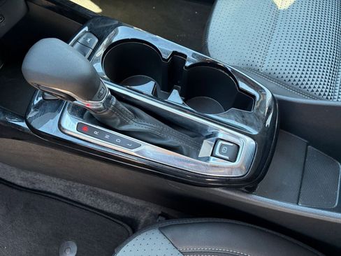 Used 2025 Chevrolet Trax LT w/ LT Convenience Package image 34