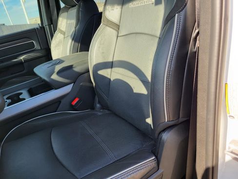 Used 2025 RAM 3500 Laramie image 15