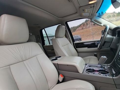 Used 2015 Lincoln Navigator 4WD image 44