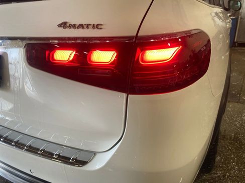 Certified 2024 Mercedes-Benz GLS 450 4MATIC image 21