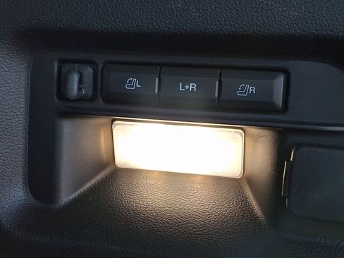 Used 2021 Ford Explorer Limited w/ Equipment Group 301A image 32