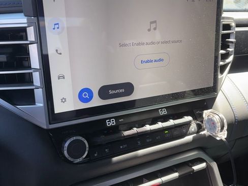 Used 2025 Toyota Tundra Platinum AWD/4WD image 6