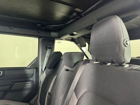 Used 2025 Ford Bronco Big Bend image 25